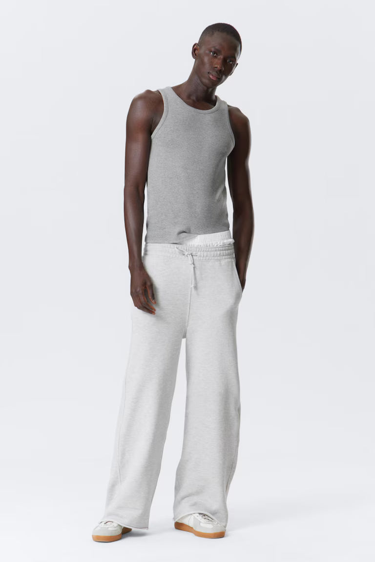 WEEKDAY - ASTRO LOOSE TERRY SWEATPANTS