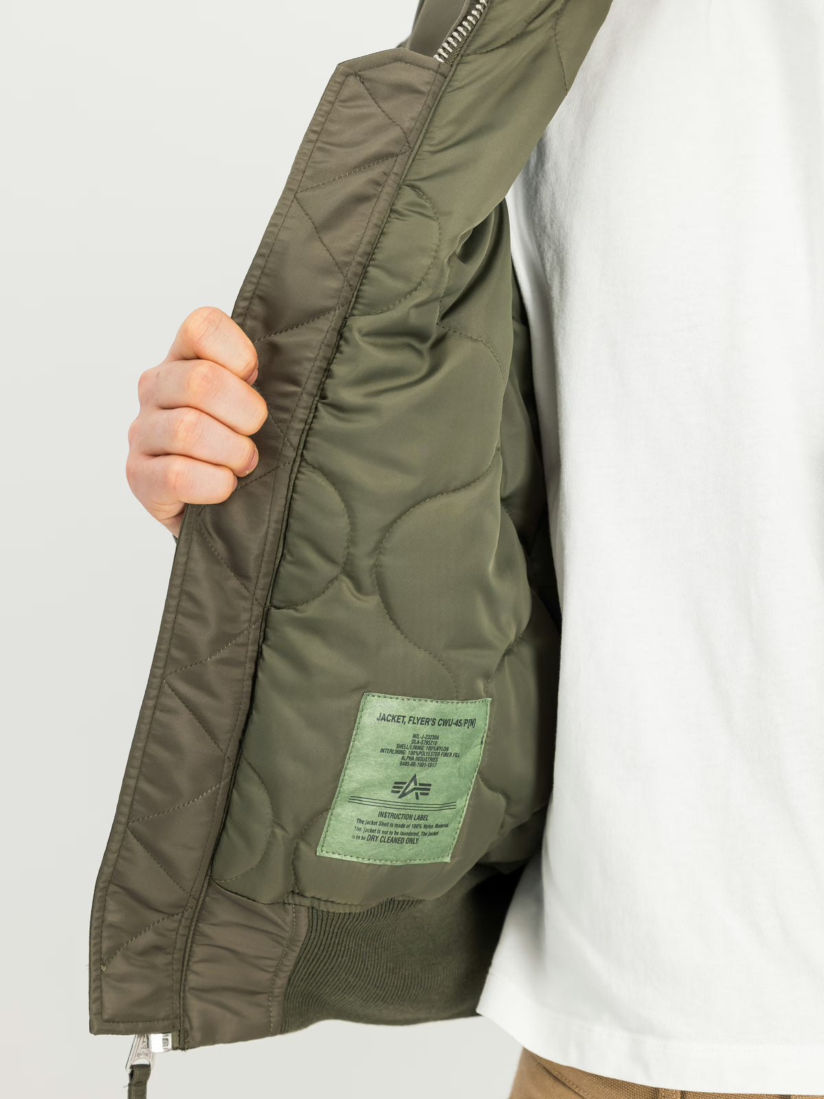 ALPHA INDUSTRIES - CWU 45 HERITAGE BOMBER JACKET