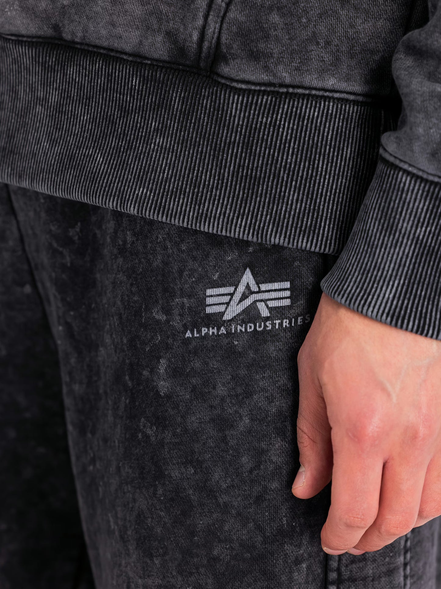 ALPHA INDUSTRIES - VINTAGE BASIC SMALL LOGO JOGGER