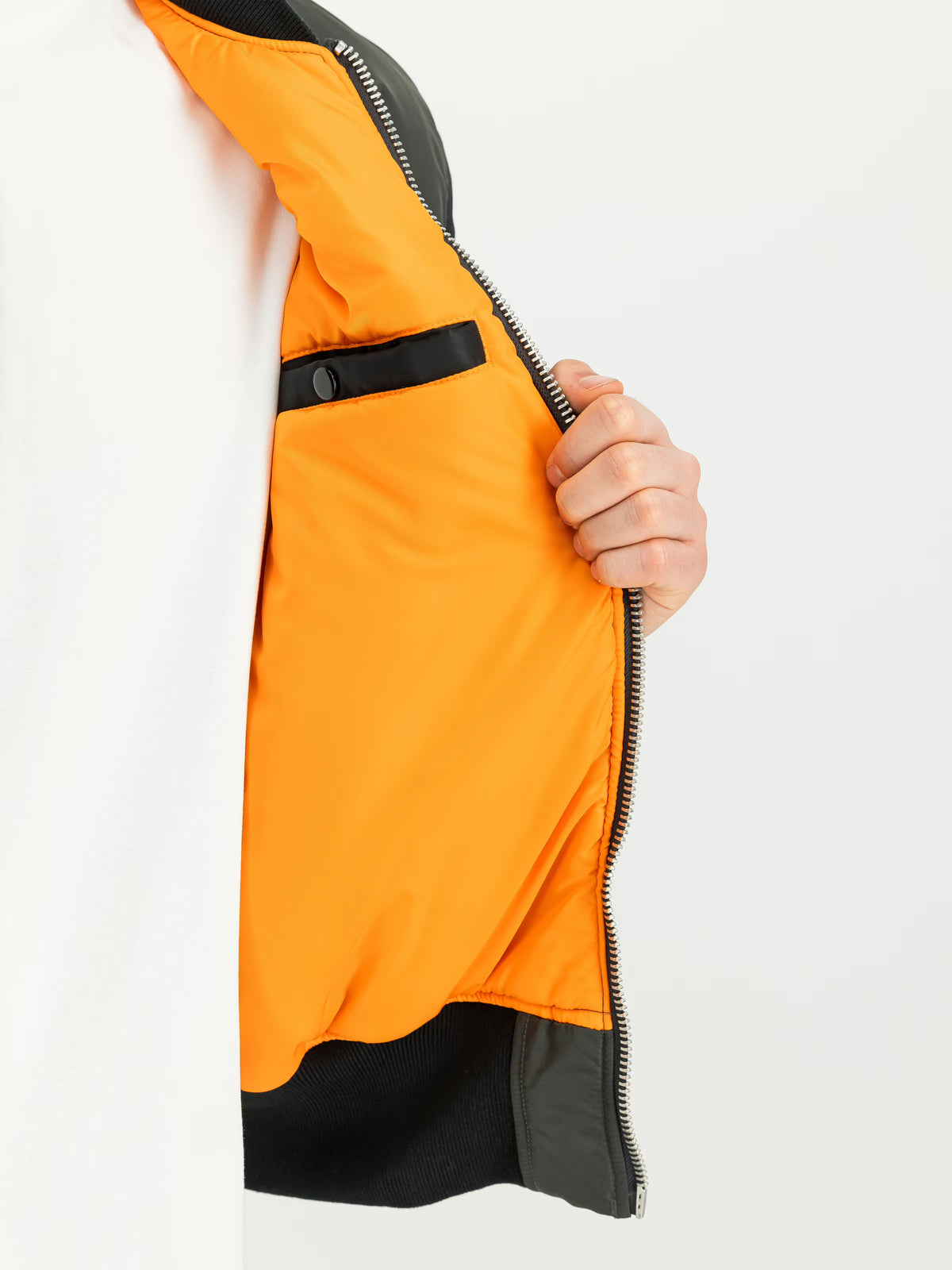 ALPHA INDUSTRIES - MA-1 TRICOLOR LOOSE BOMBER JACKET