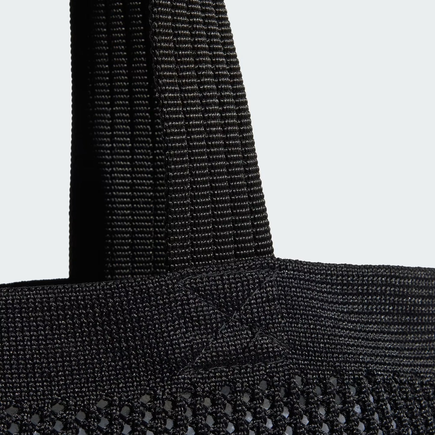 ADIDAS ORIGINALS - CROCHET TOTE BAG