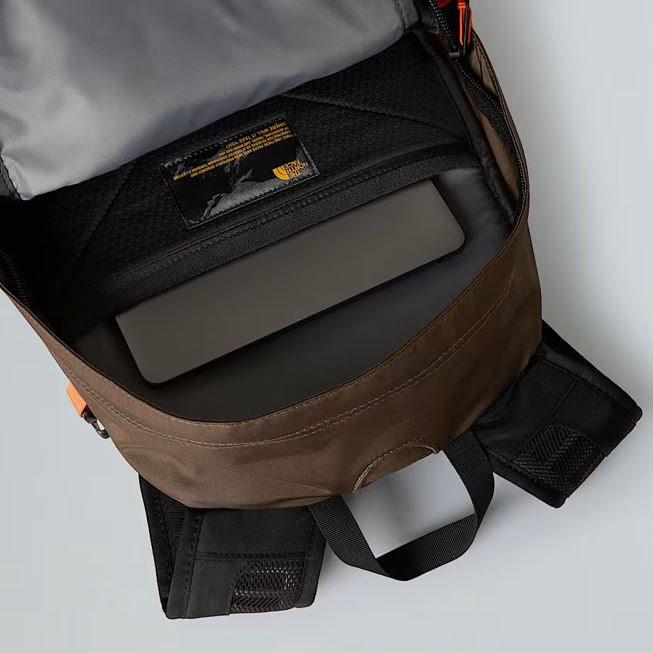 THE NORTH FACE - HOT SHOT BACKPACK