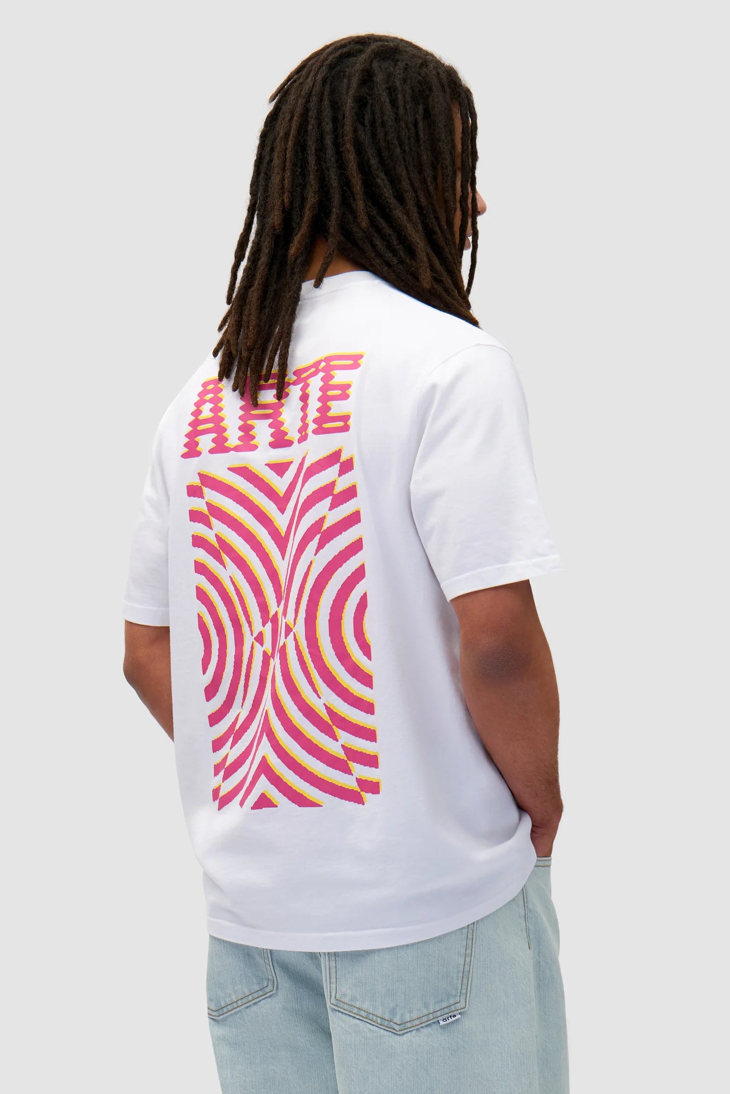 ARTE - MURAL BACK PRINT T-SHIRT