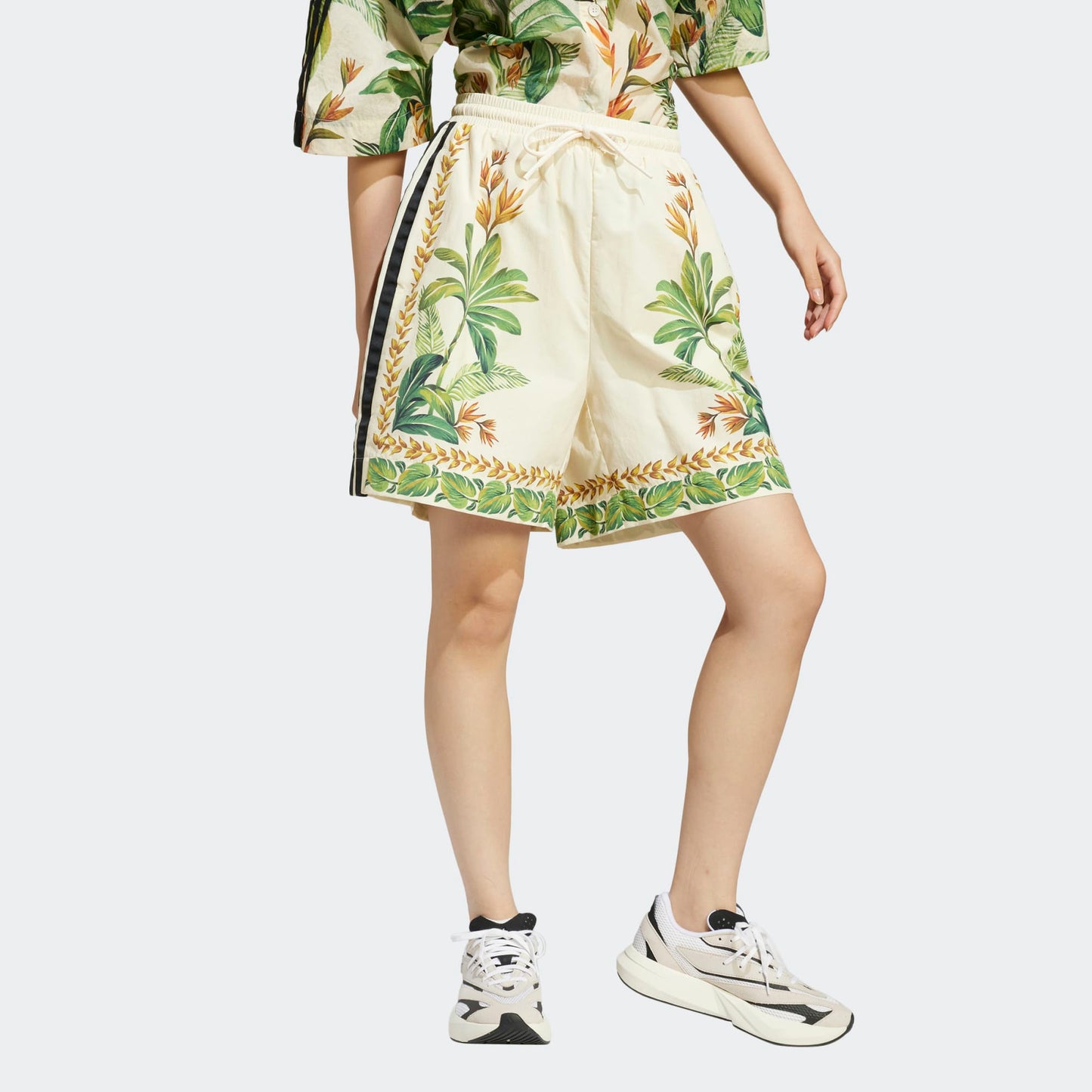 ADIDAS ORIGINALS - ADIDAS X FARM PREMIUM SHORT