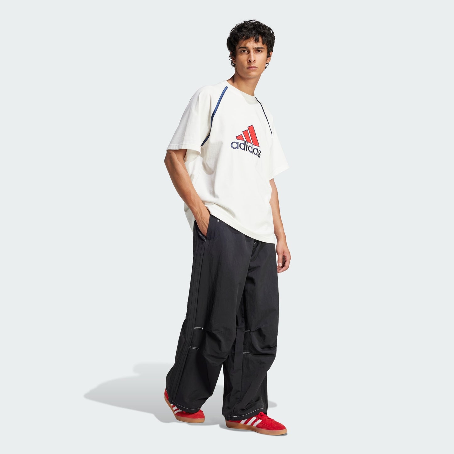 ADIDAS ORIGINALS - BADGE OF SPORT TEE