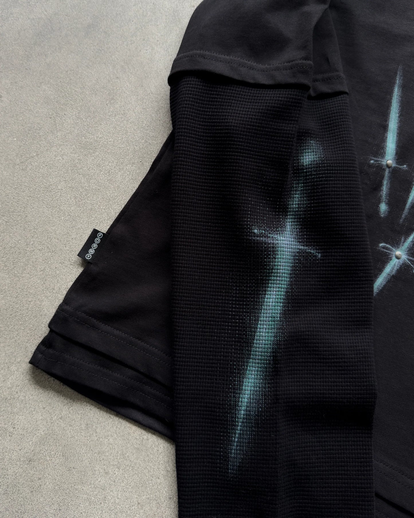 HIMES - ELEVEN SWORDS LONGSLEEVE