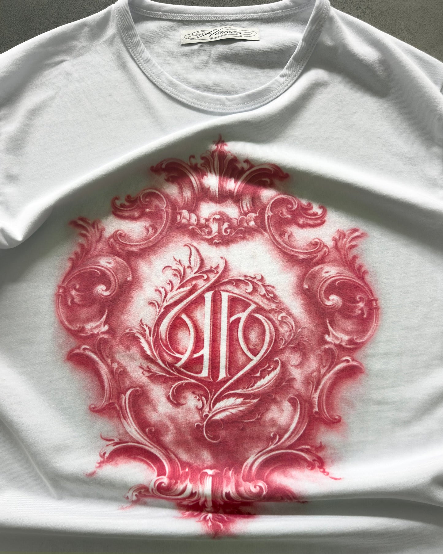 HIMES - EMPIRE T-SHIRT