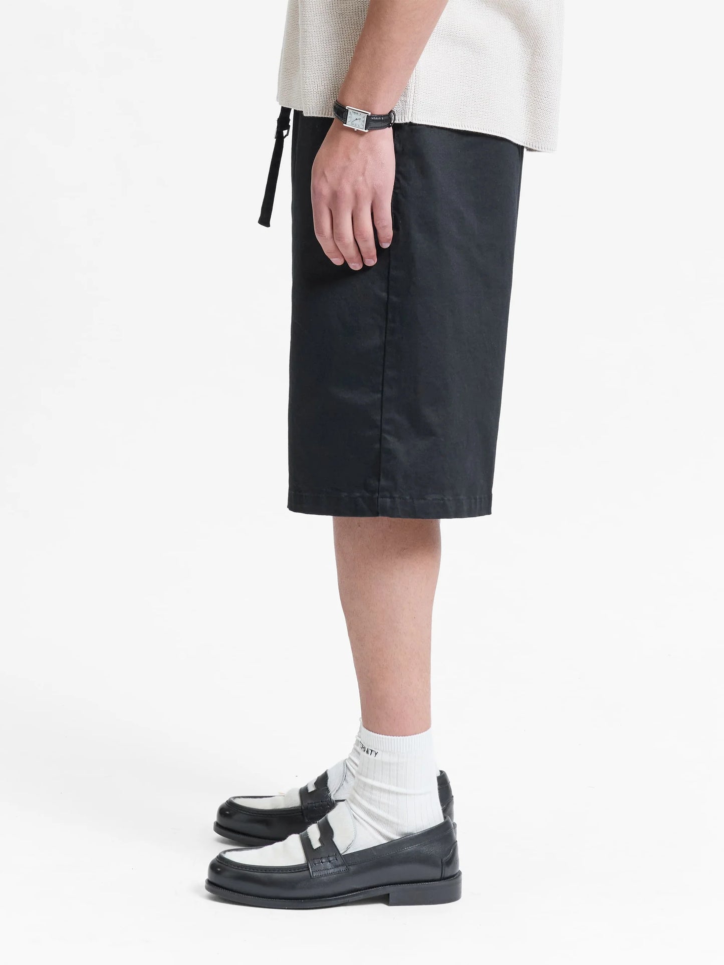 RETERNITY - PLEATED CHINO SHORTS
