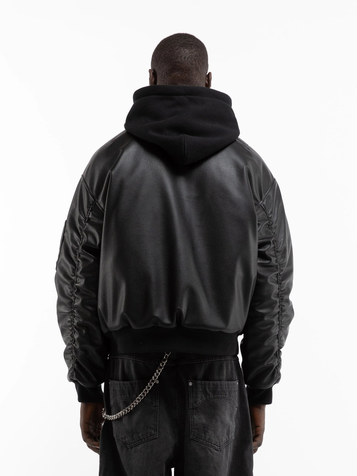 RETERNITY - MÉTROPOLITAIN BOMBER
