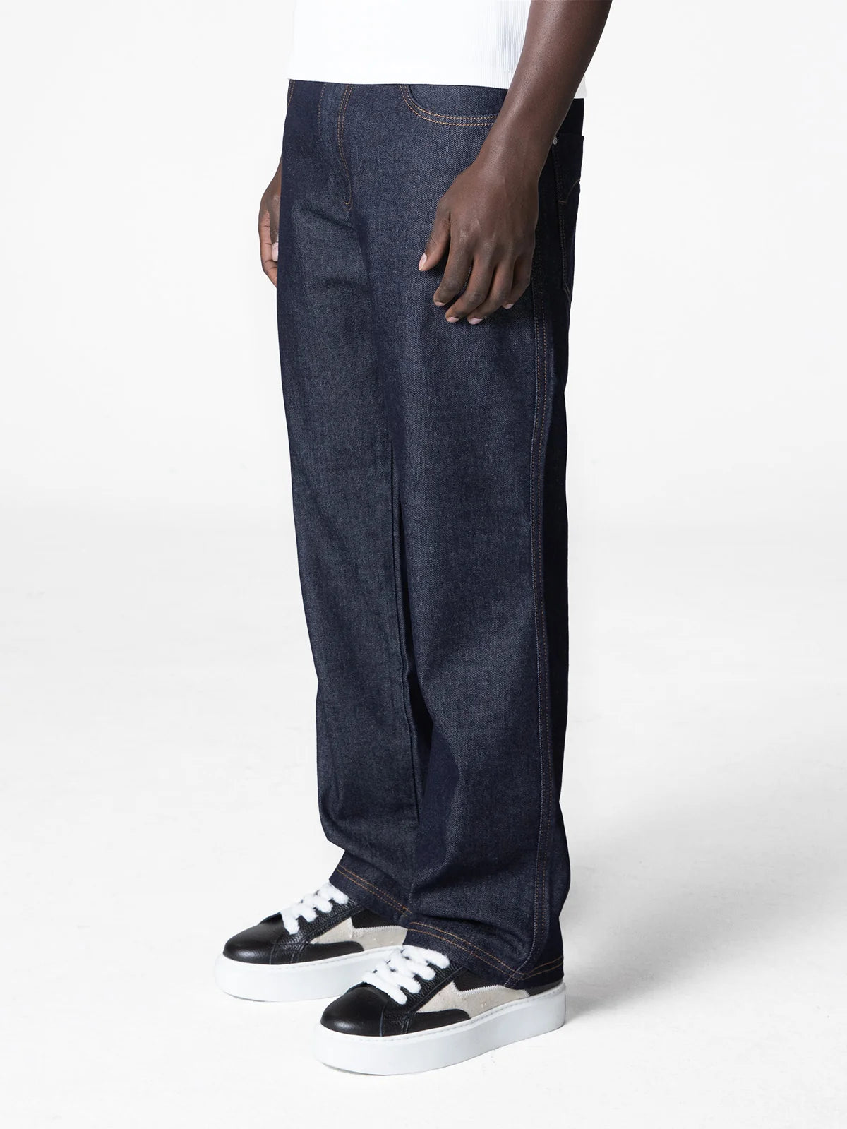 RETERNITY - ESSENTIAL STRAIGHT FIT DENIM