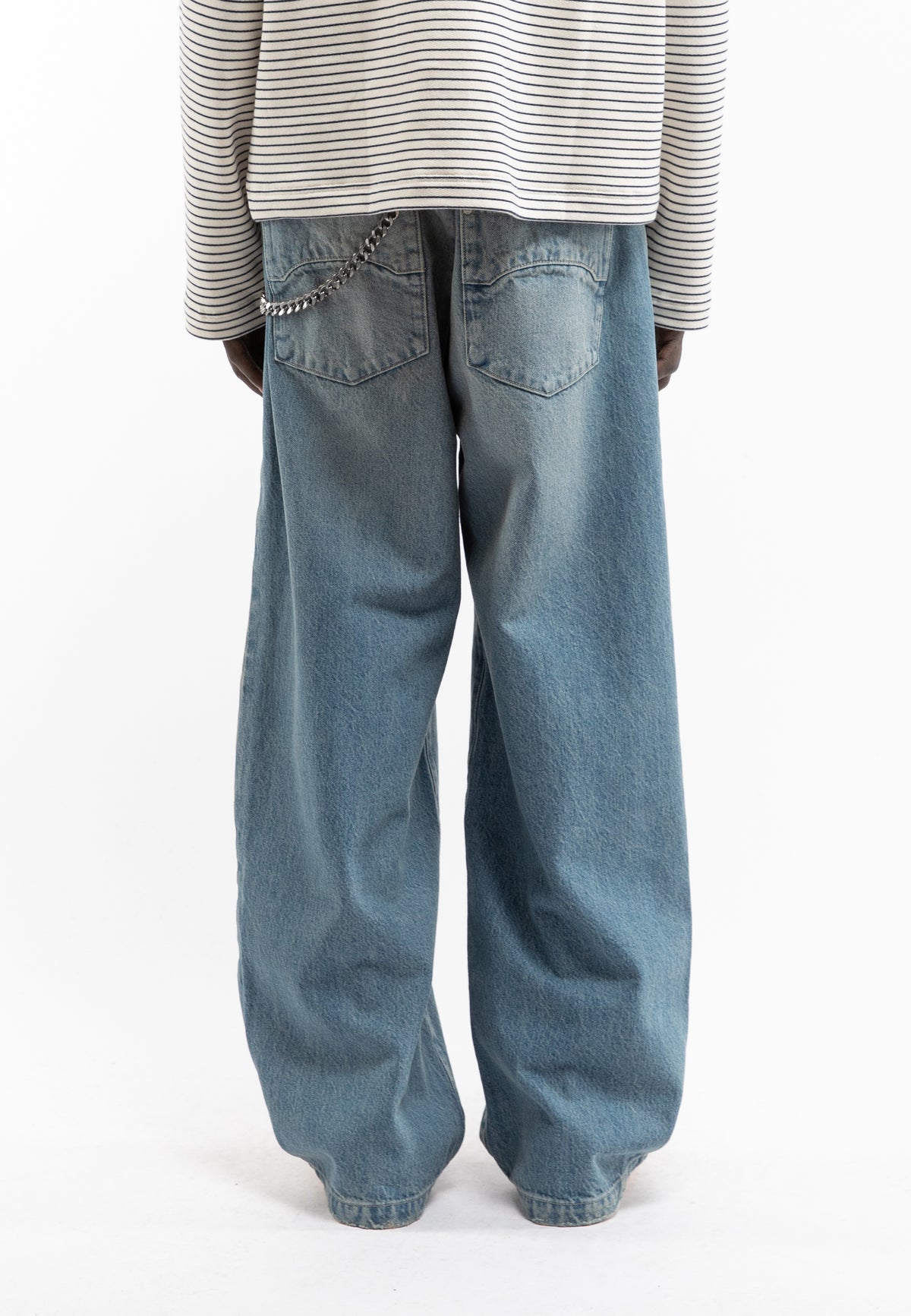 RETERNITY - DISTRESSED BAGGY DENIM