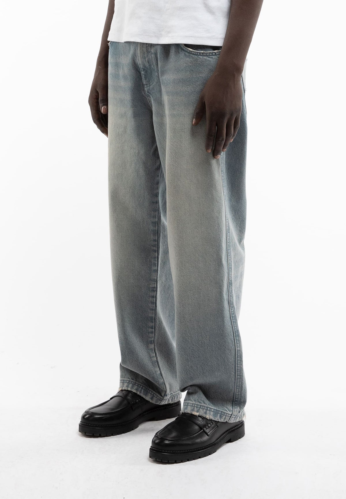 RETERNITY - ESSENTIAL STRAIGHT FIT DENIM