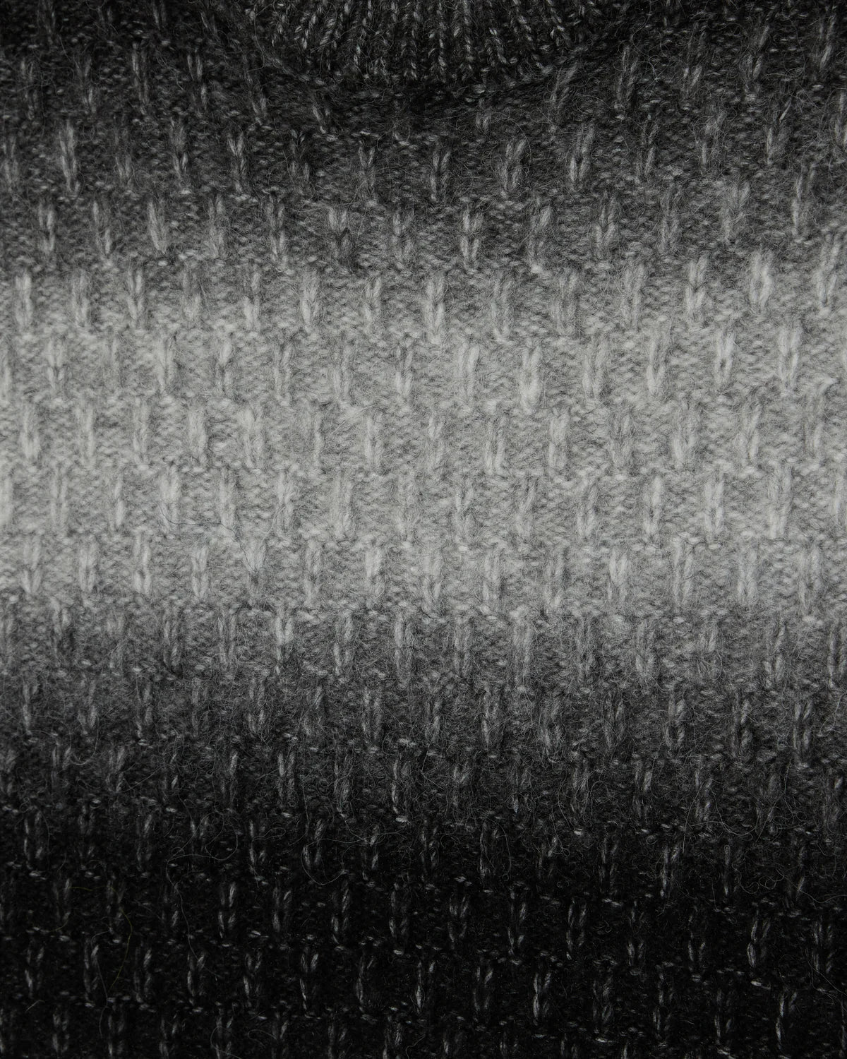 OBEY - HAZE GRADIENT SWEATER