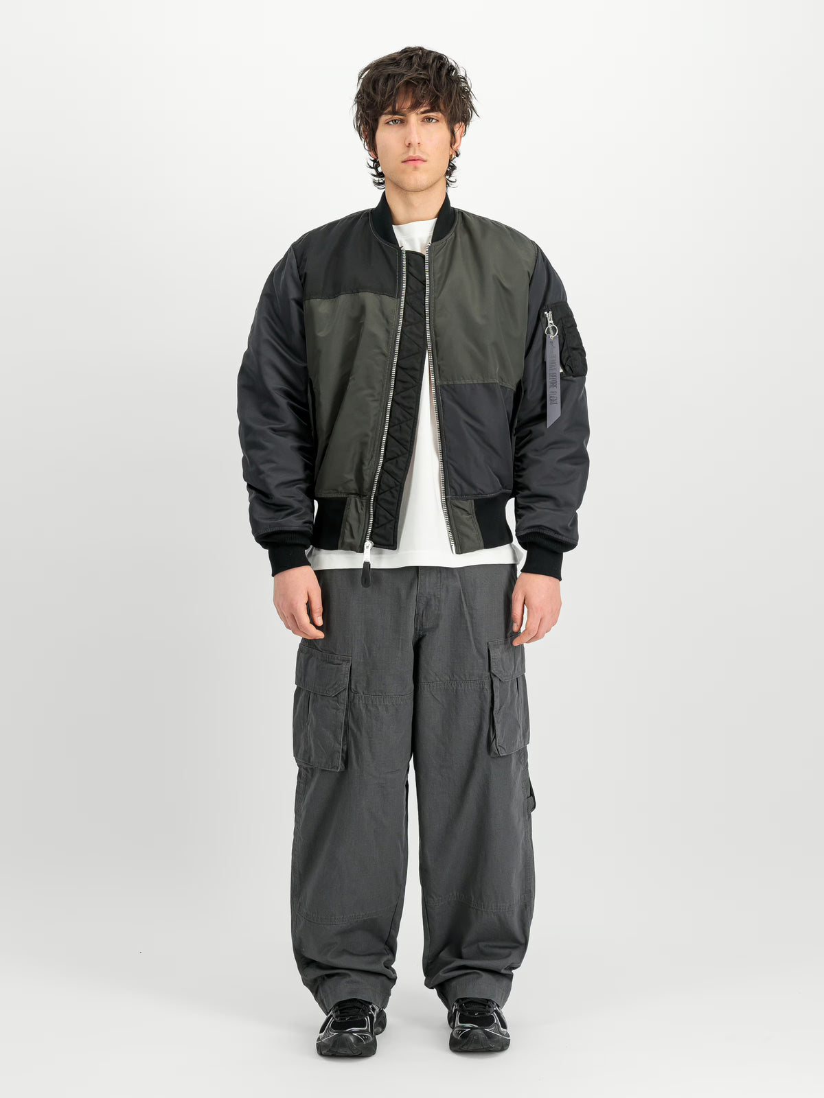 ALPHA INDUSTRIES - MA-1 TRICOLOR LOOSE BOMBER JACKET