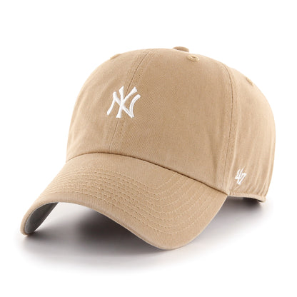 '47 - BASE RUNNER CLEAN UP NEW YORK YANKEES