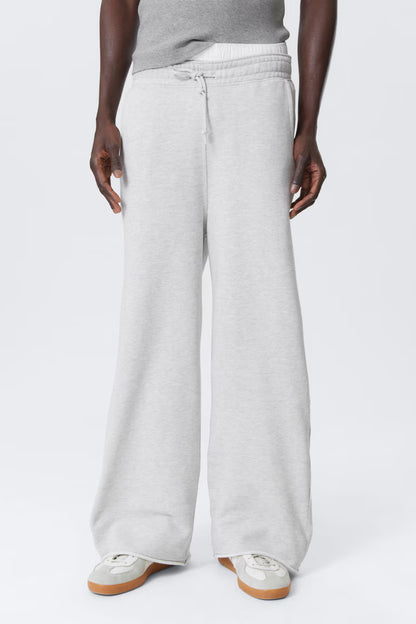 WEEKDAY - ASTRO LOOSE TERRY SWEATPANTS
