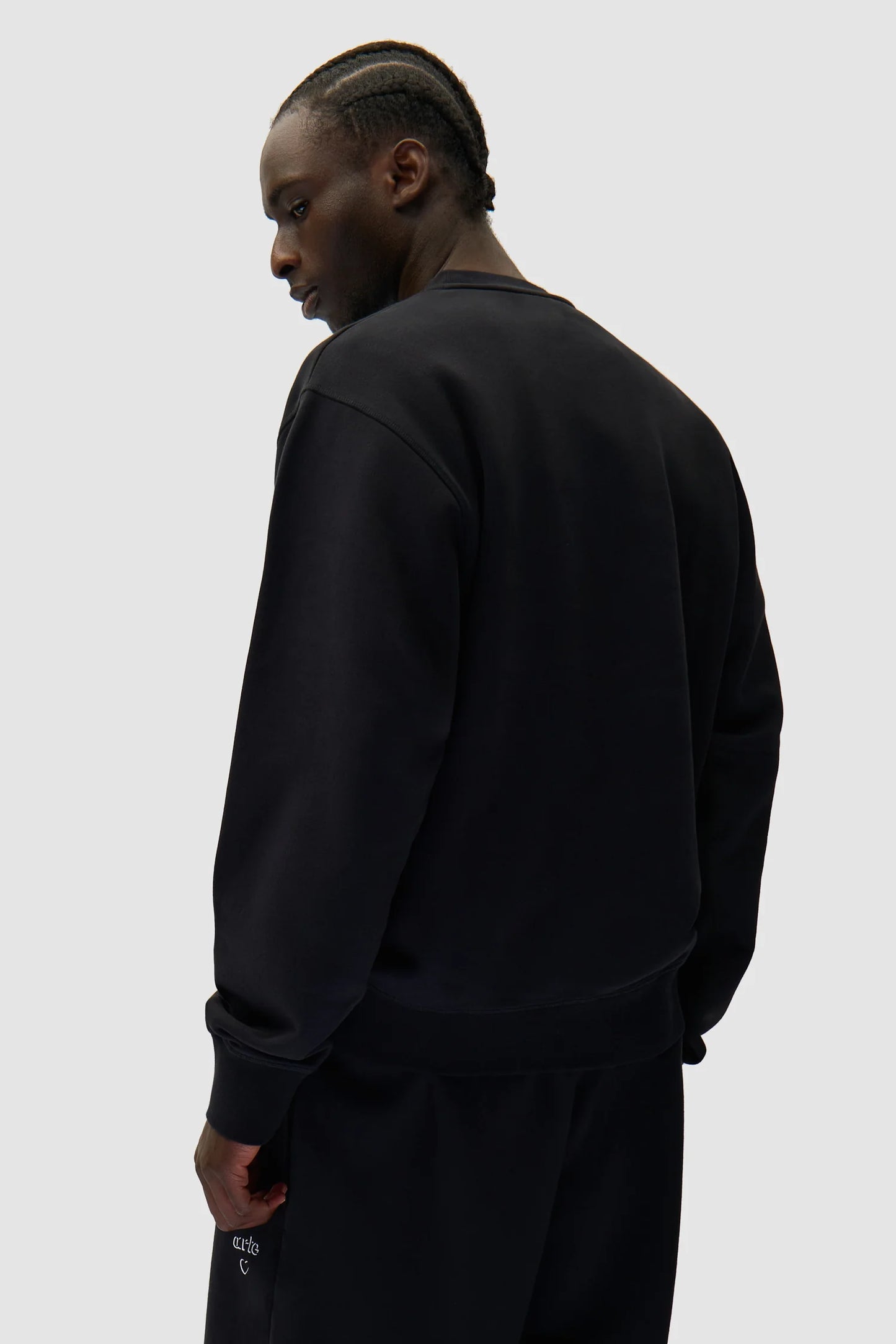 ARTE - HEART CREWNECK