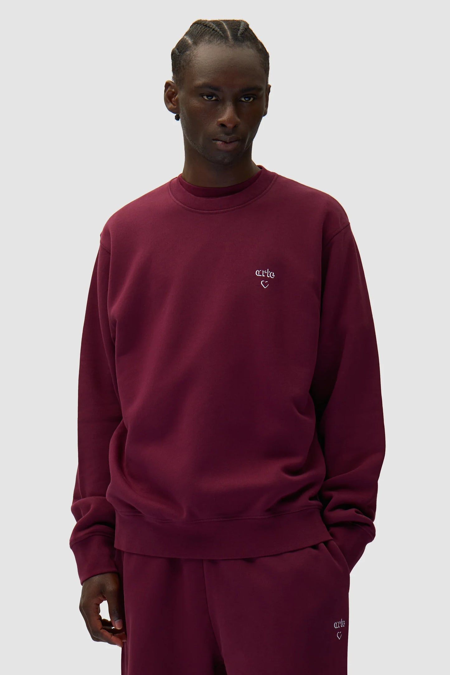 ARTE - HEART CREWNECK