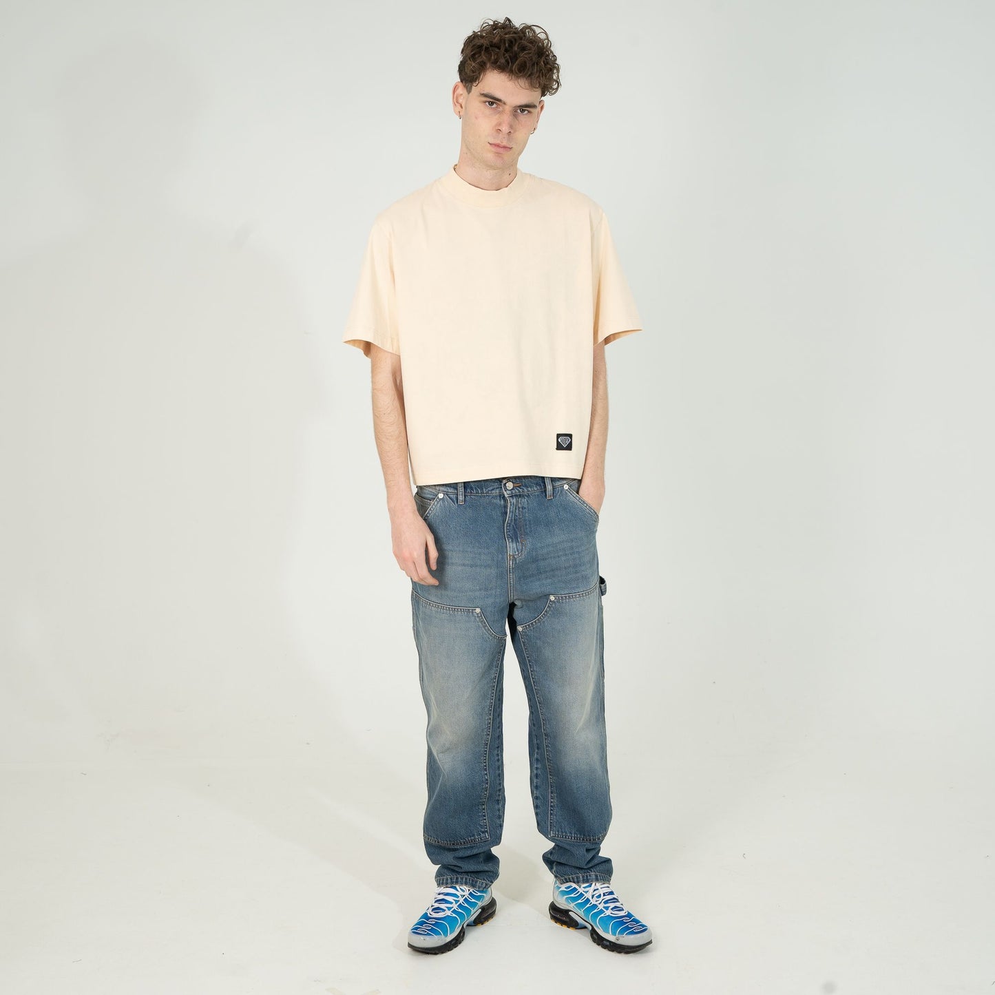 IUTER - LABEL RIBBED TEE