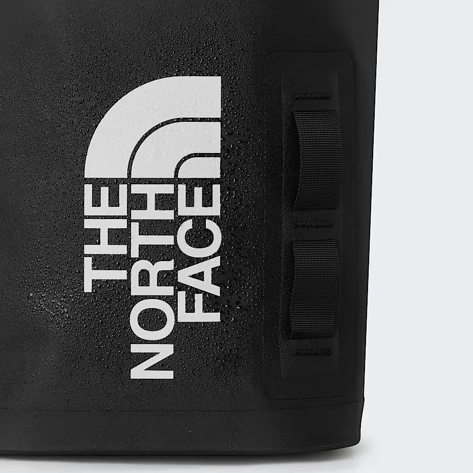 THE NORTH FACE - BASE CAMP DRY BAG 12L