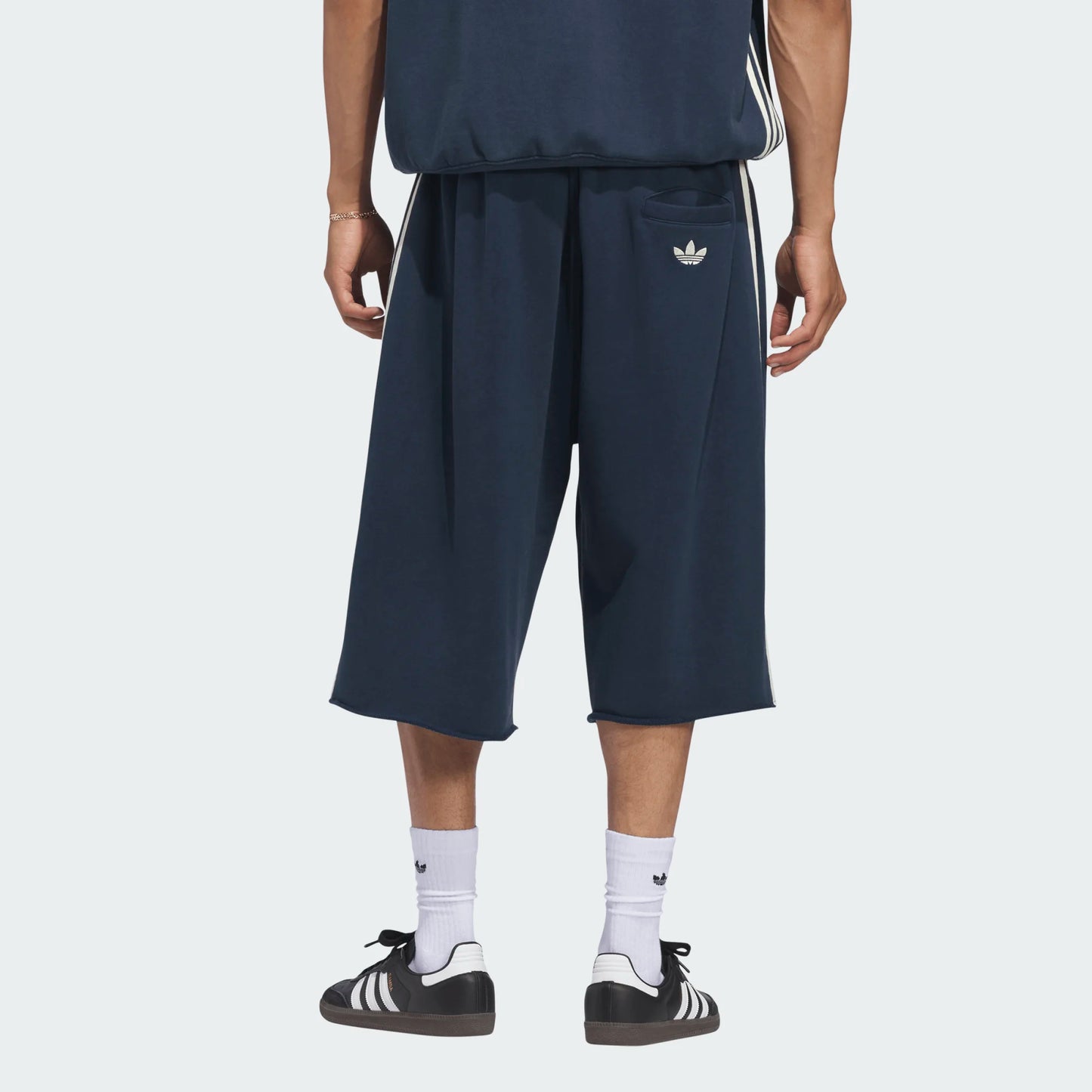 ADIDAS ORIGINALS - GRAPHIC SWEATSHORT