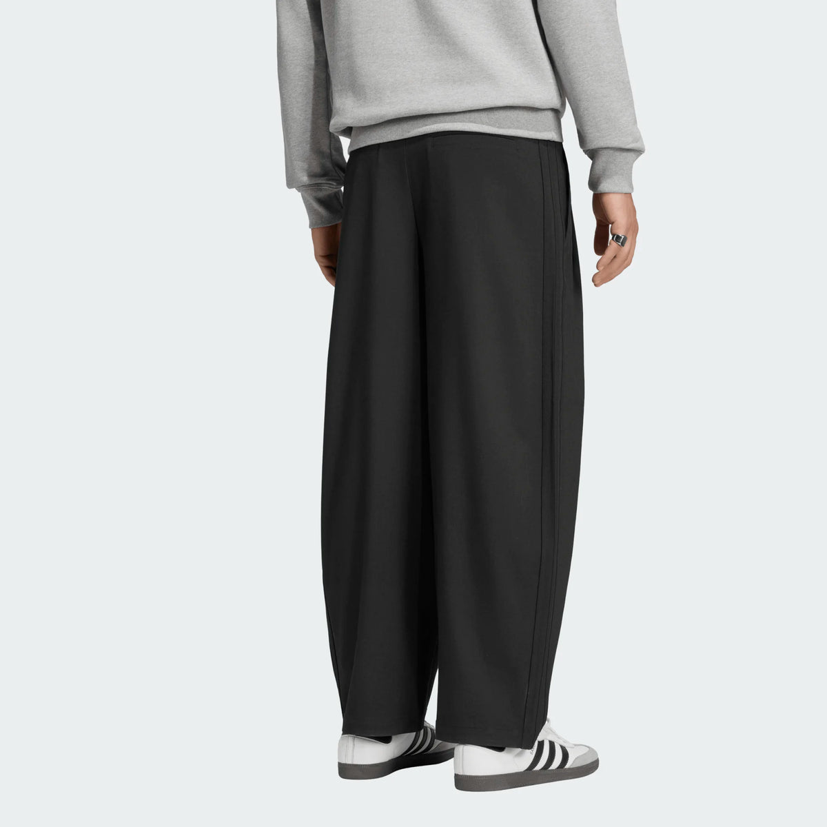 ADIDAS ORIGINALS - TRACK PANTS M