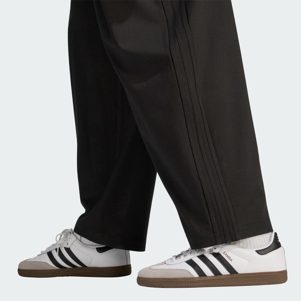 ADIDAS ORIGINALS - TRACK PANTS M