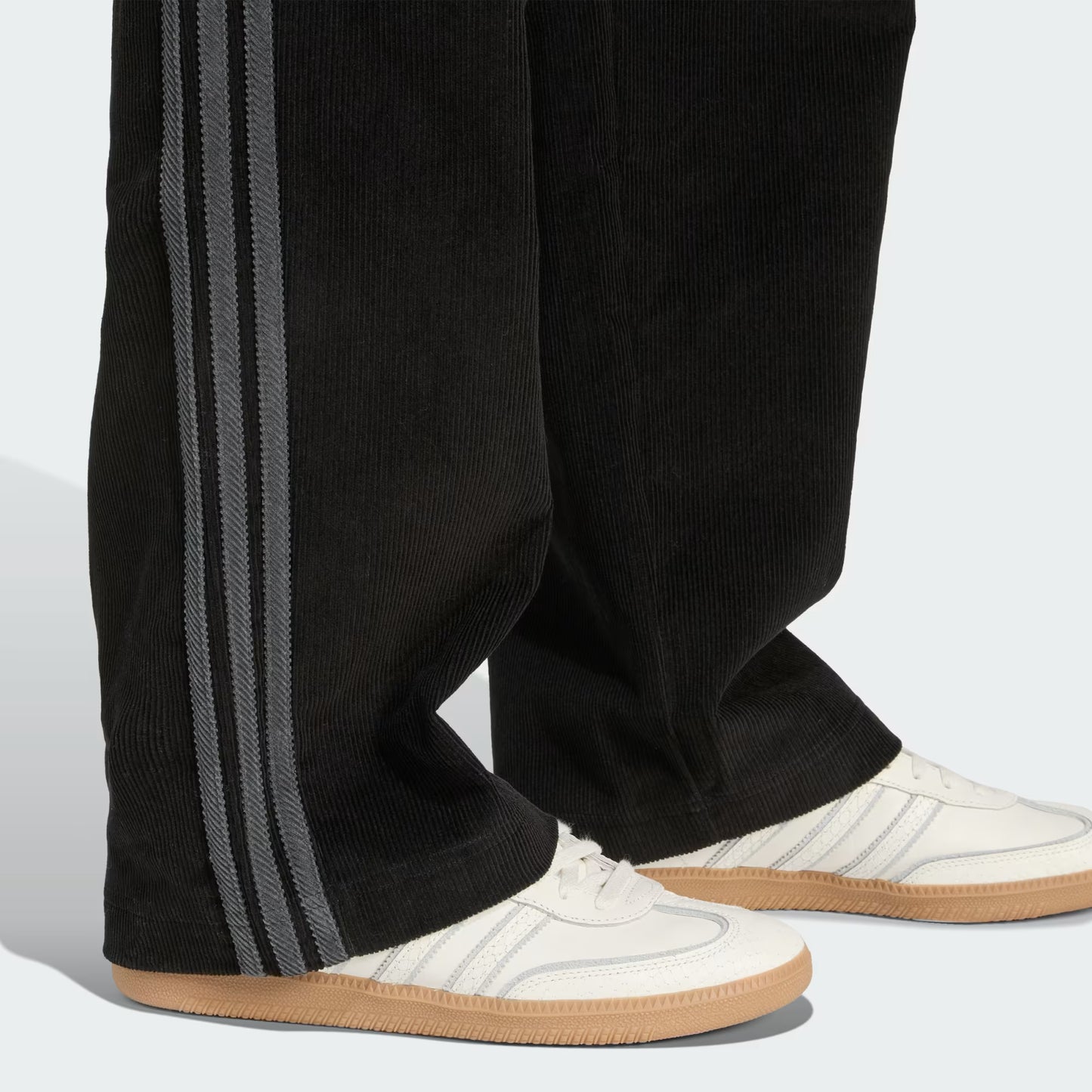 ADIDAS ORIGINALS - CORD PANT