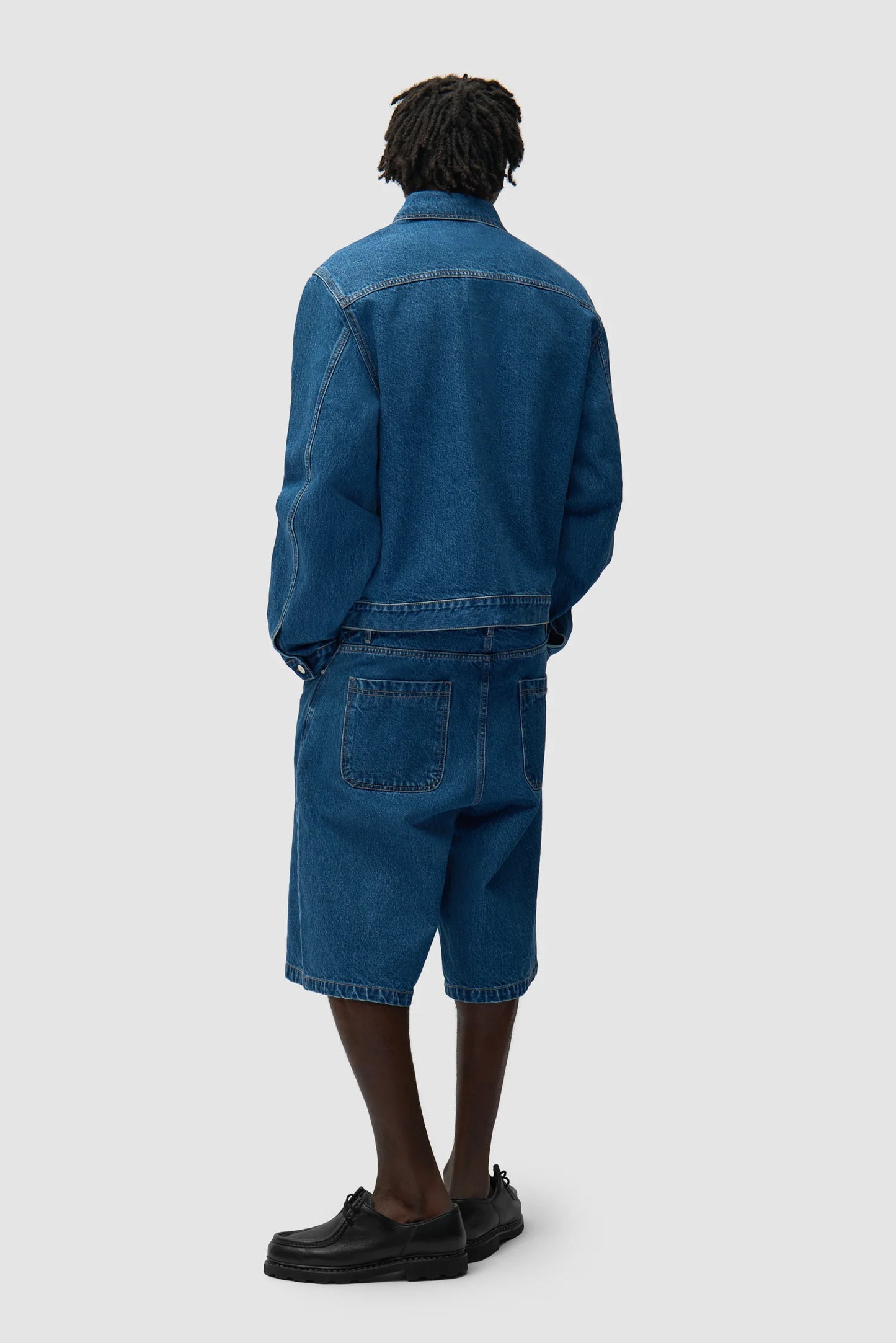 ARTE - ROUND POCKET DENIM SHORTS