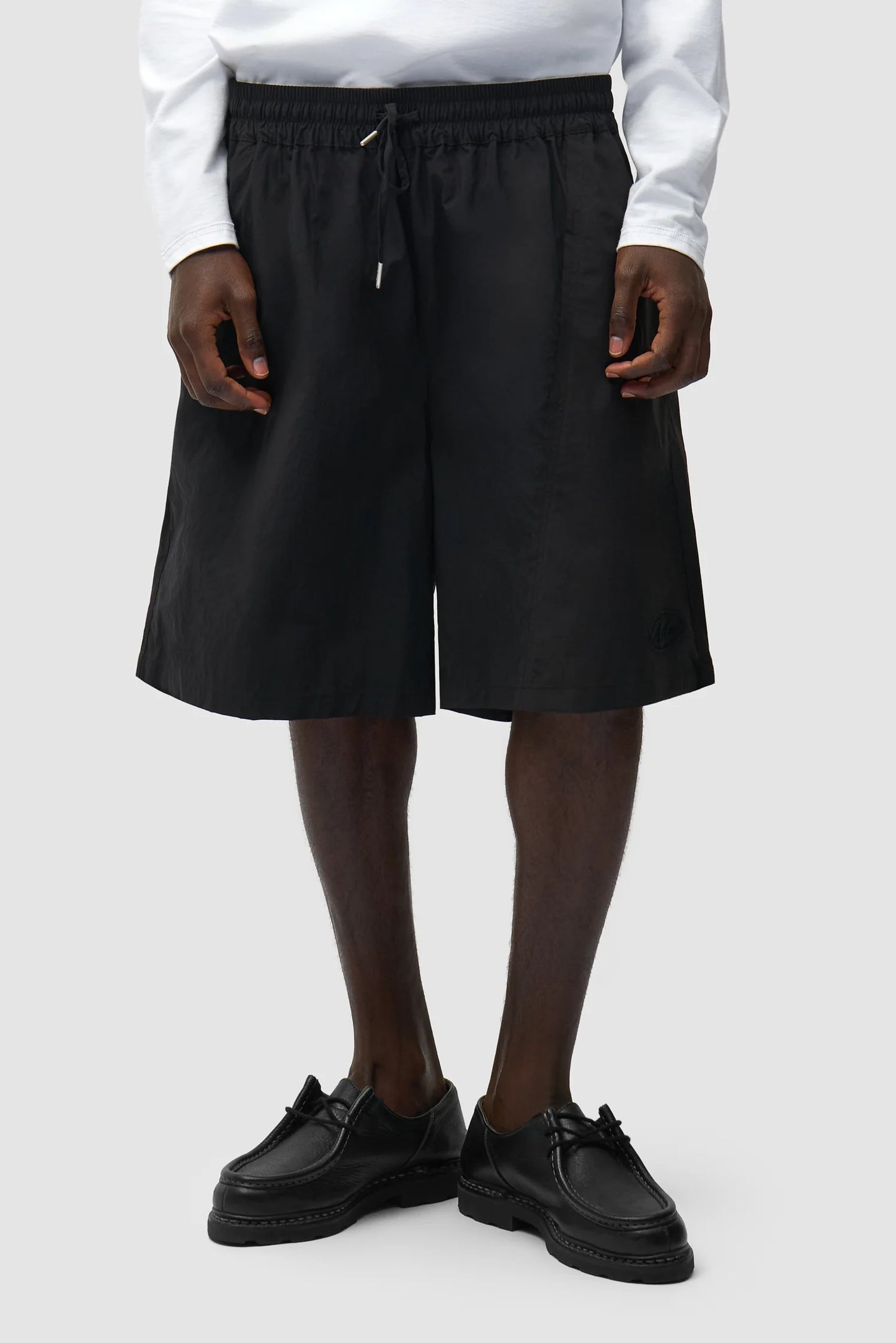 ARTE - DISTORTED SHORT