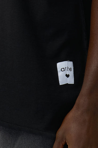 ARTE - REVERSIBLE LABEL T-SHIRT
