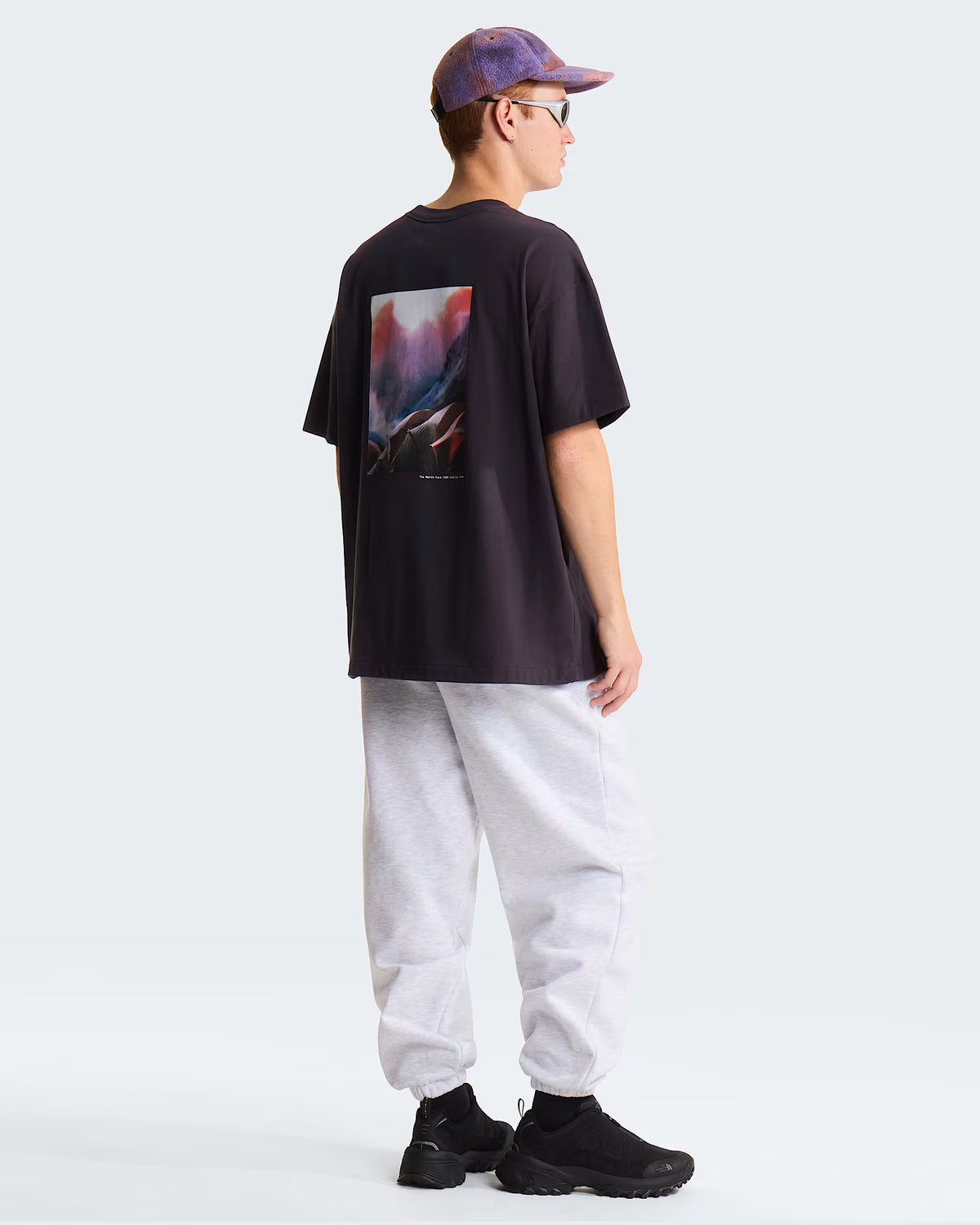 THE NORTH FACE - TNF RED BOX GRAPHIC TEE