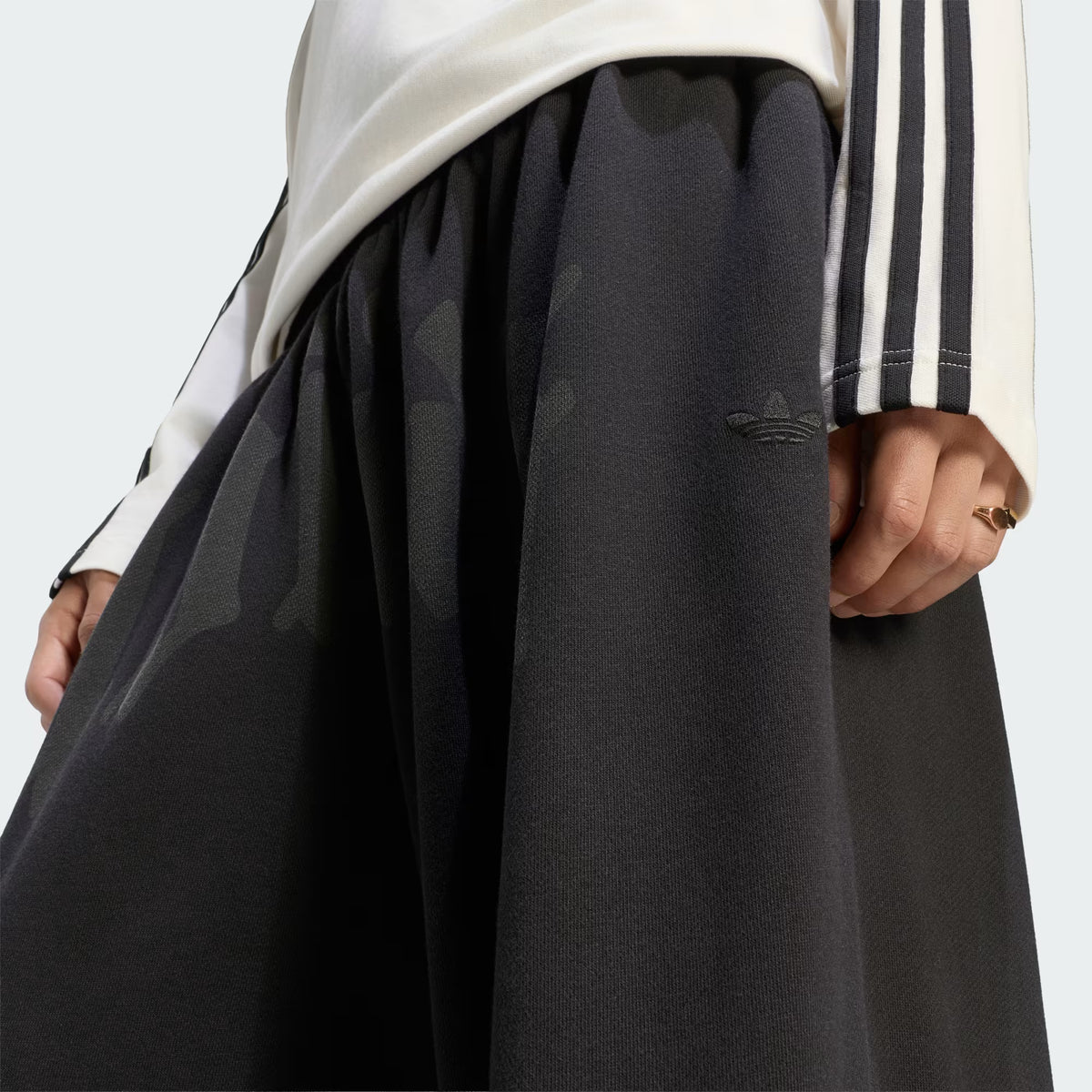 ADIDAS ORIGINALS - WIDE LEG SWEAT PANT