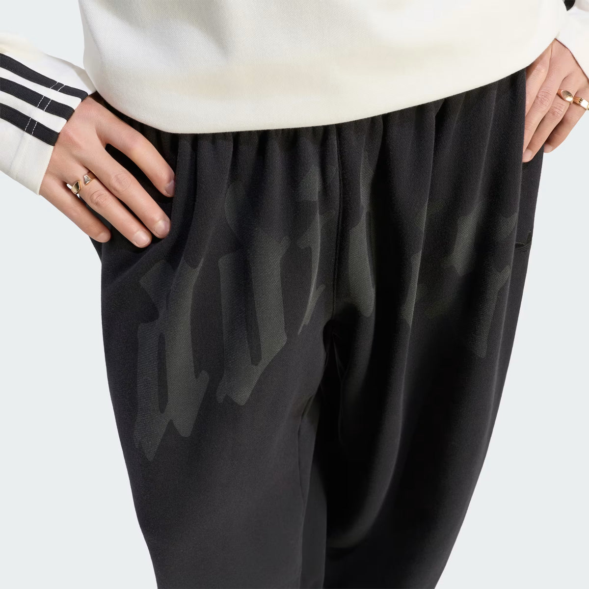 ADIDAS ORIGINALS - WIDE LEG SWEAT PANT